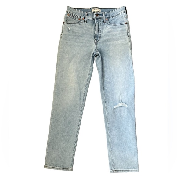 Madewell Tall Mid-Rise Classic Straight Jeans in Wellingford Wash: Knee-Rip Edit - Picture 11 of 14